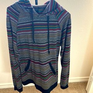 Beautiful Hoodie top for girls in Medium size